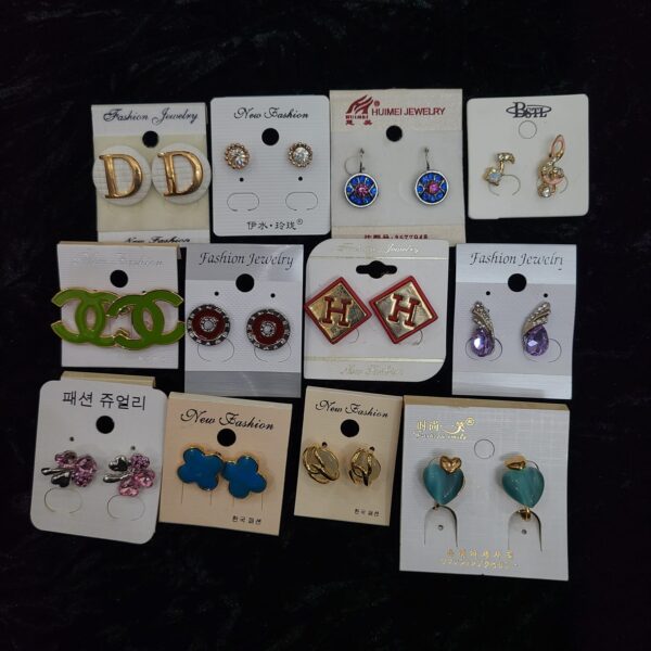 Important Branded Earrings Deal Get 12 Earrings - Image 7