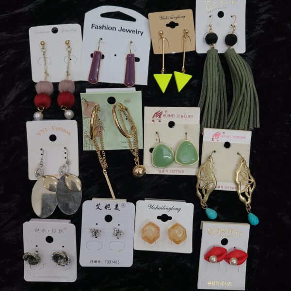 Important Branded Earrings Deal Get 12 Earrings - Image 6