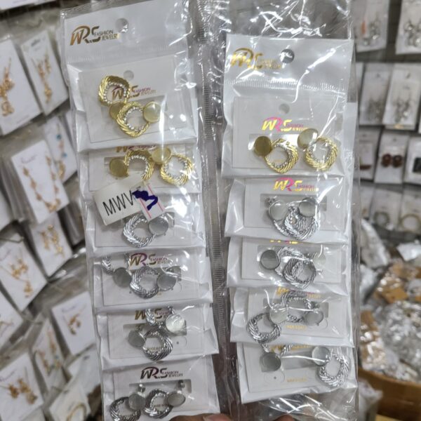 Ear Rings Each Pakit - Image 9