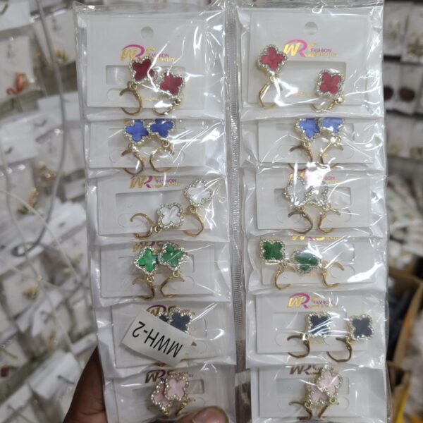 Ear Rings Each Pakit - Image 3