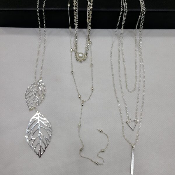 Neckless