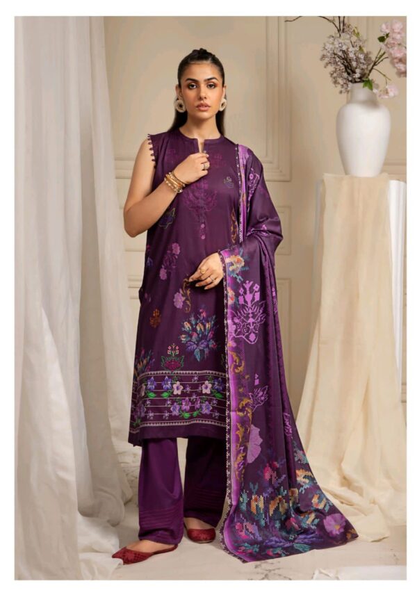Ladies Suit - Image 12
