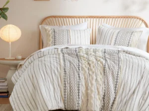 INK+IVY King Comforter Set, Boho Comforters, Breathable Cotton Bed Set, All Season Modern Chenille Tufted Comforter with Farmhouse Bedding Flare, Gifts for Woman, Ivory 3 Piece